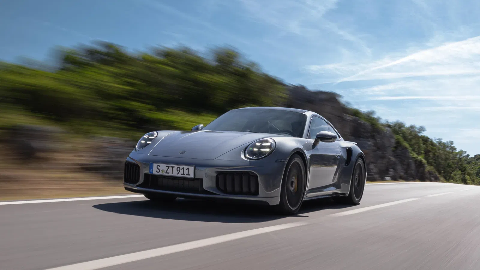 O Porsche 911 Turbo S mais potente da história já é oficial