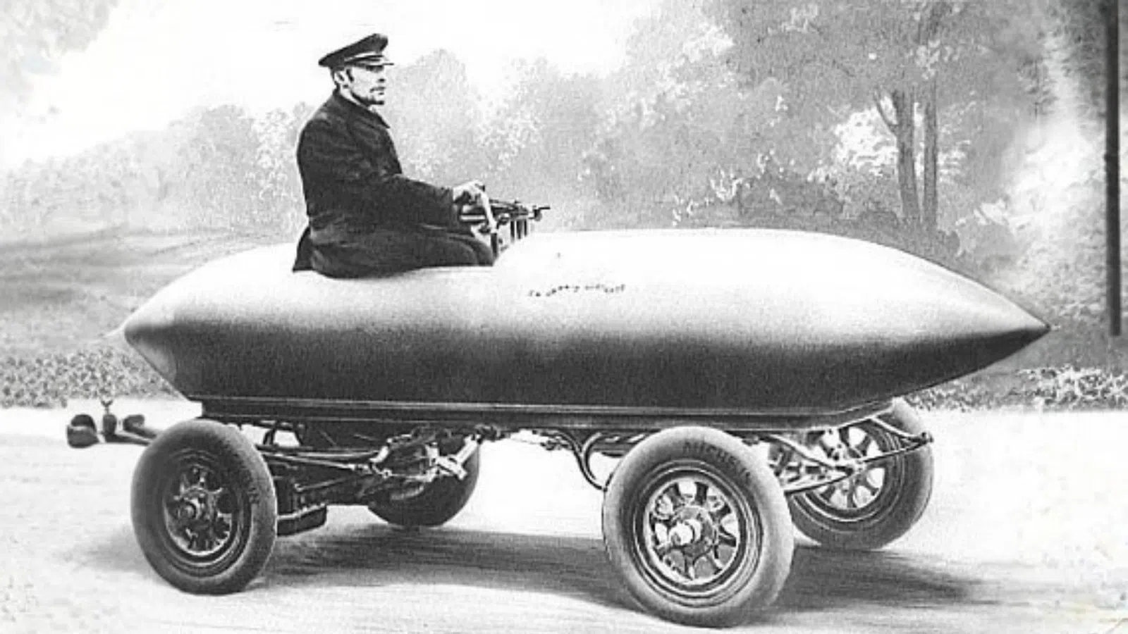 O primeiro carro a ultrapassar os 100 km/h