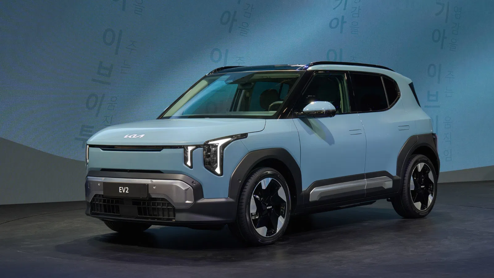 Kia EV2 elétrico estreia-se com autonomia até 448 km