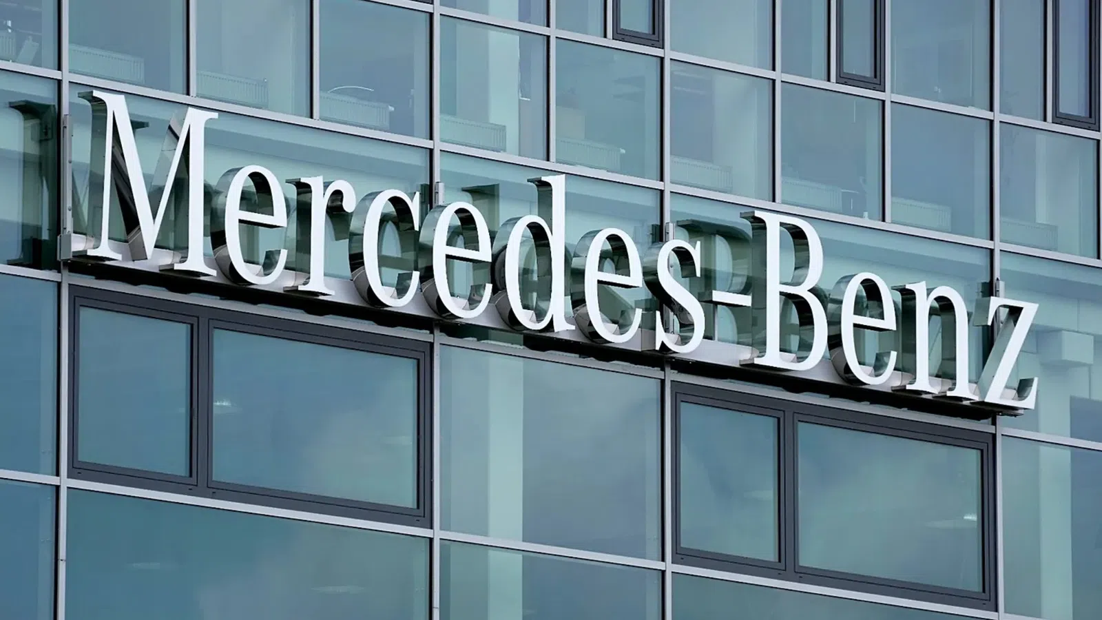 Mercedes fecha acordo com Samsung para baterias