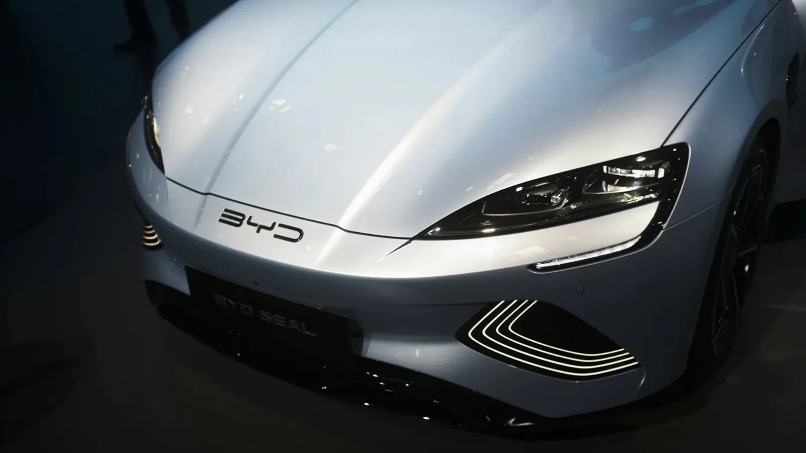 BYD arrasa no Brasil com 4.300 carros em 48 horas