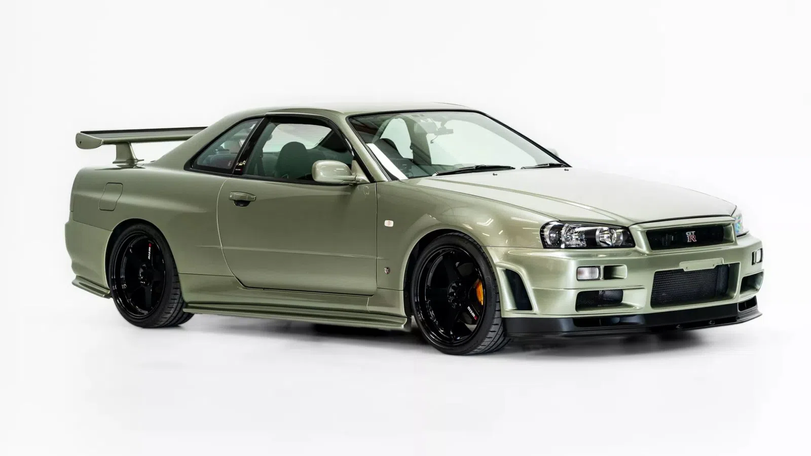 Valor deste Nissan Skyline GT-R de 2002 surpreende em leilão