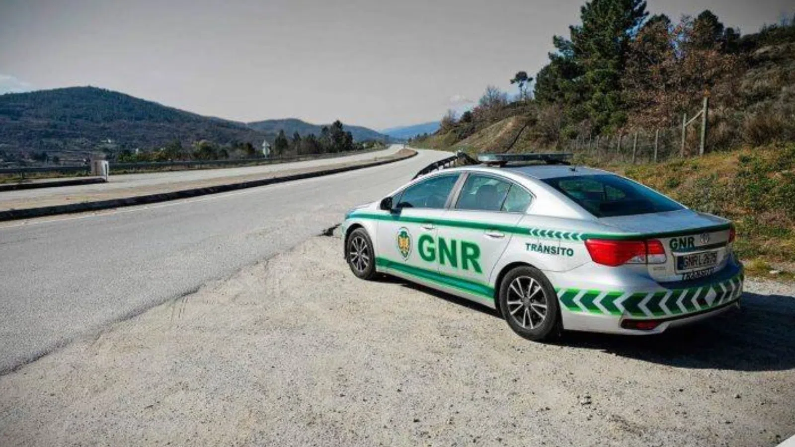 GNR apanha 73 mil carros sem inspeção em Portugal