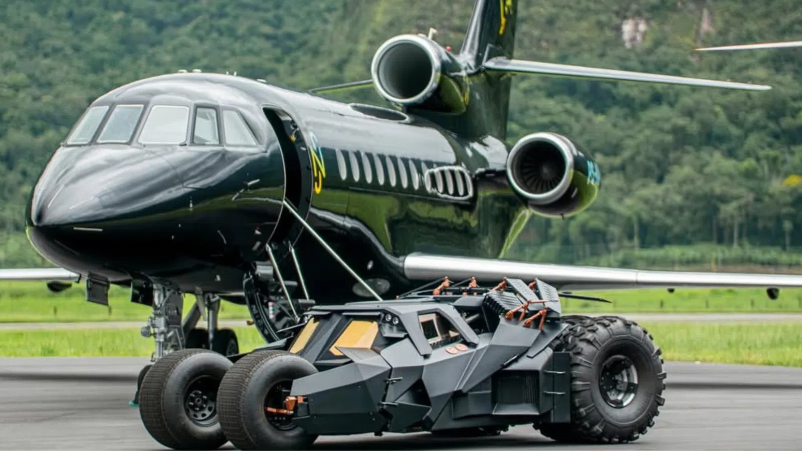 Este carro do Batman é real e está na garagem de Neymar
