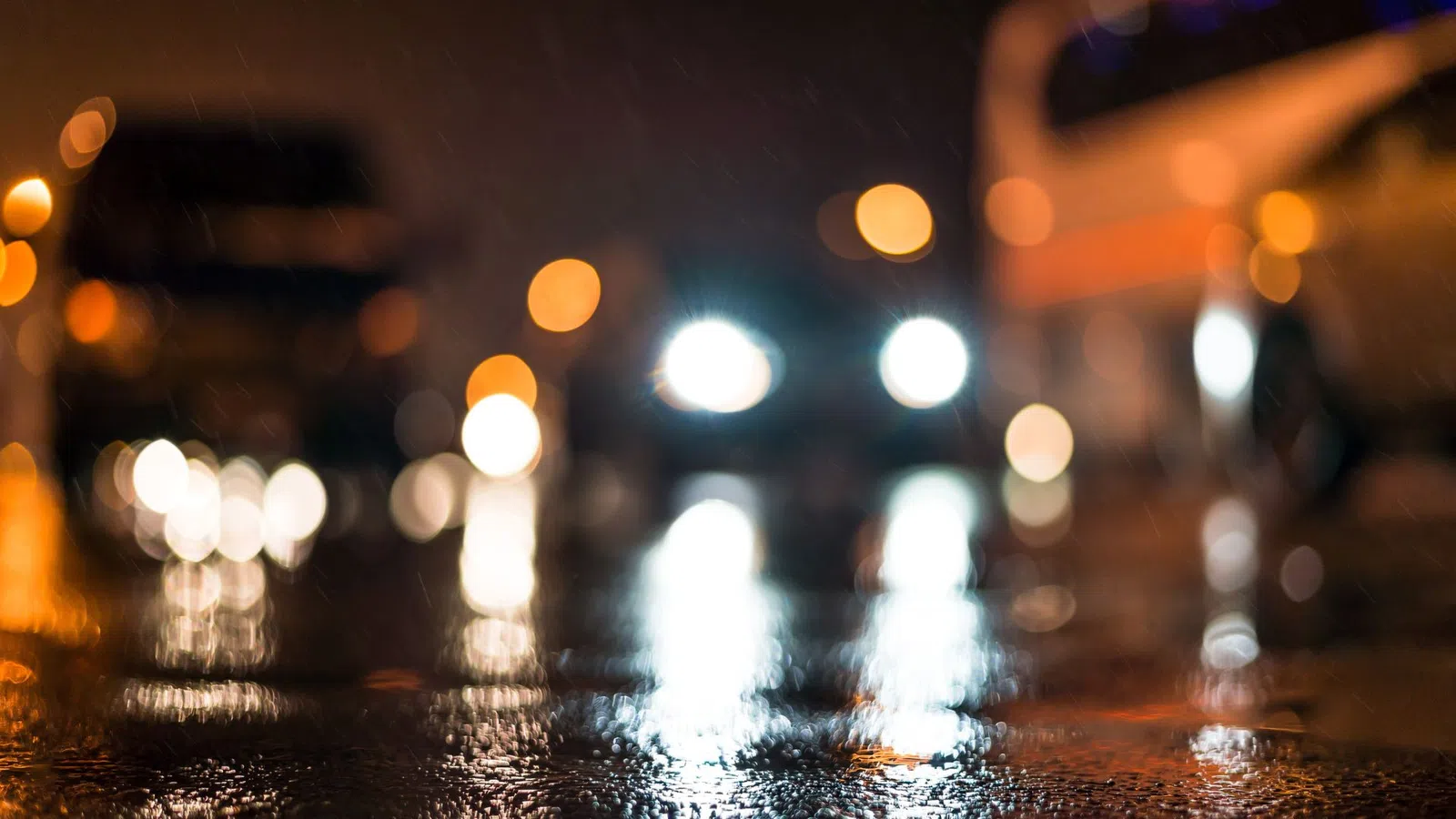 Conduzir com luzes fundidas: quais as consequências