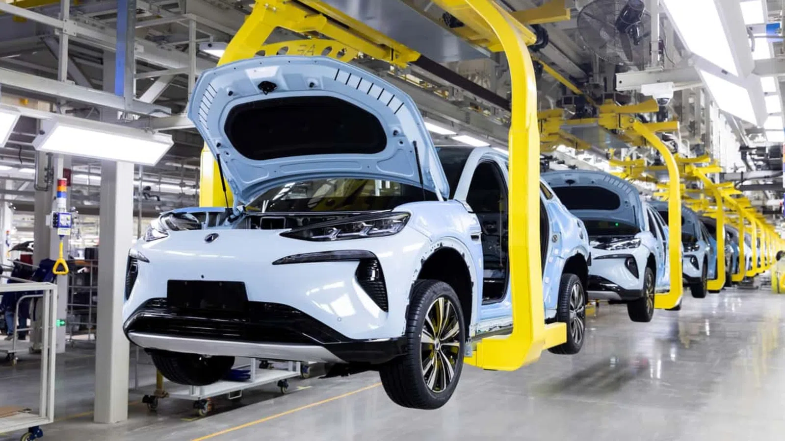 China proíbe vender carros abaixo do custo