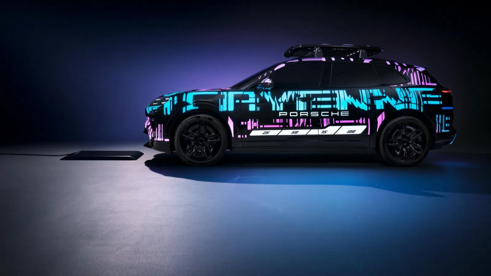 Porsche estreia carregamento sem fios no Cayenne