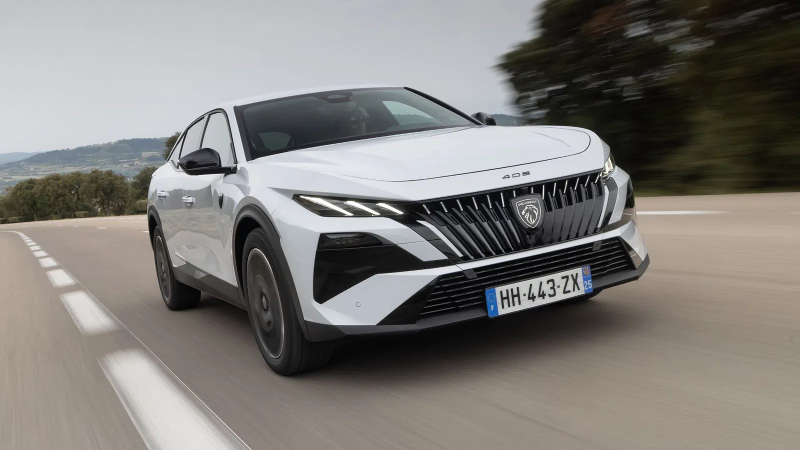 Novo Peugeot 408 chega a Portugal com preço arrasador
