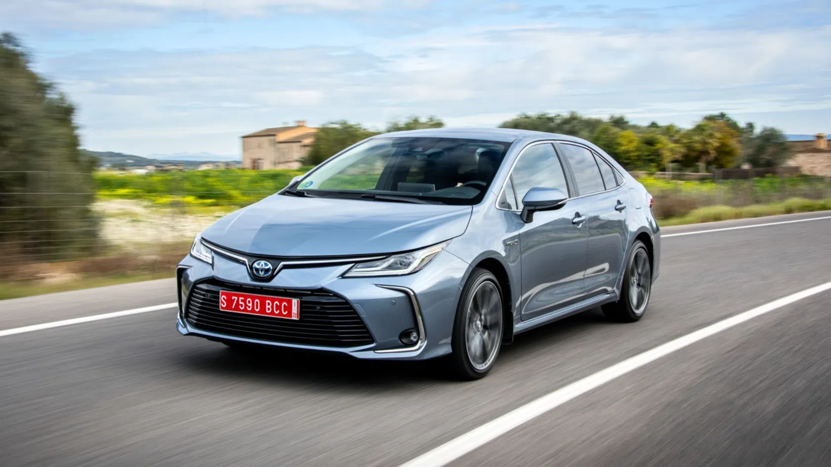 Toyota Corolla Hybrid caixa automática