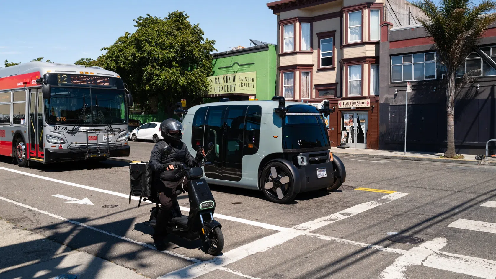 Robotaxi zoox amazon