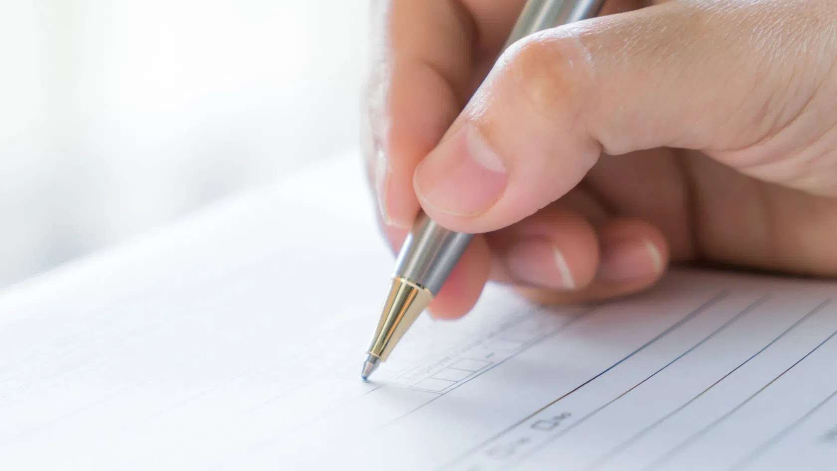 Apresentar declaração por dano no carro 