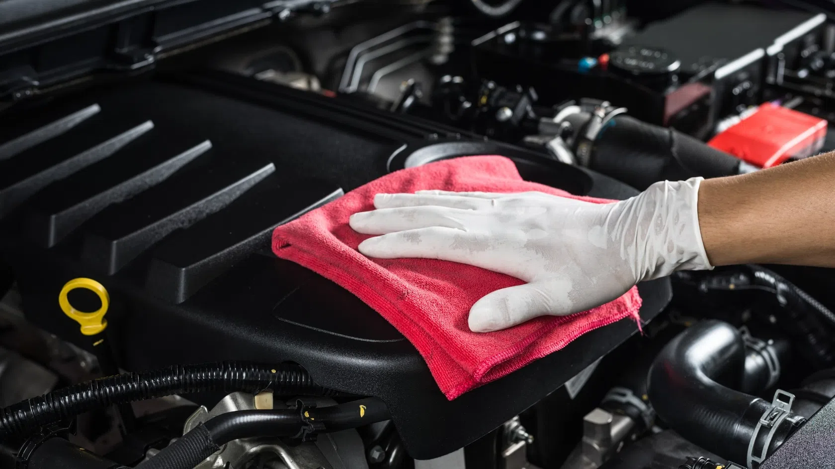 Motor carro a ser limpo