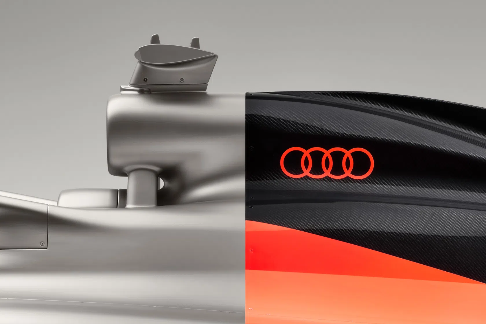 Detalhe carro Audi R26 F1