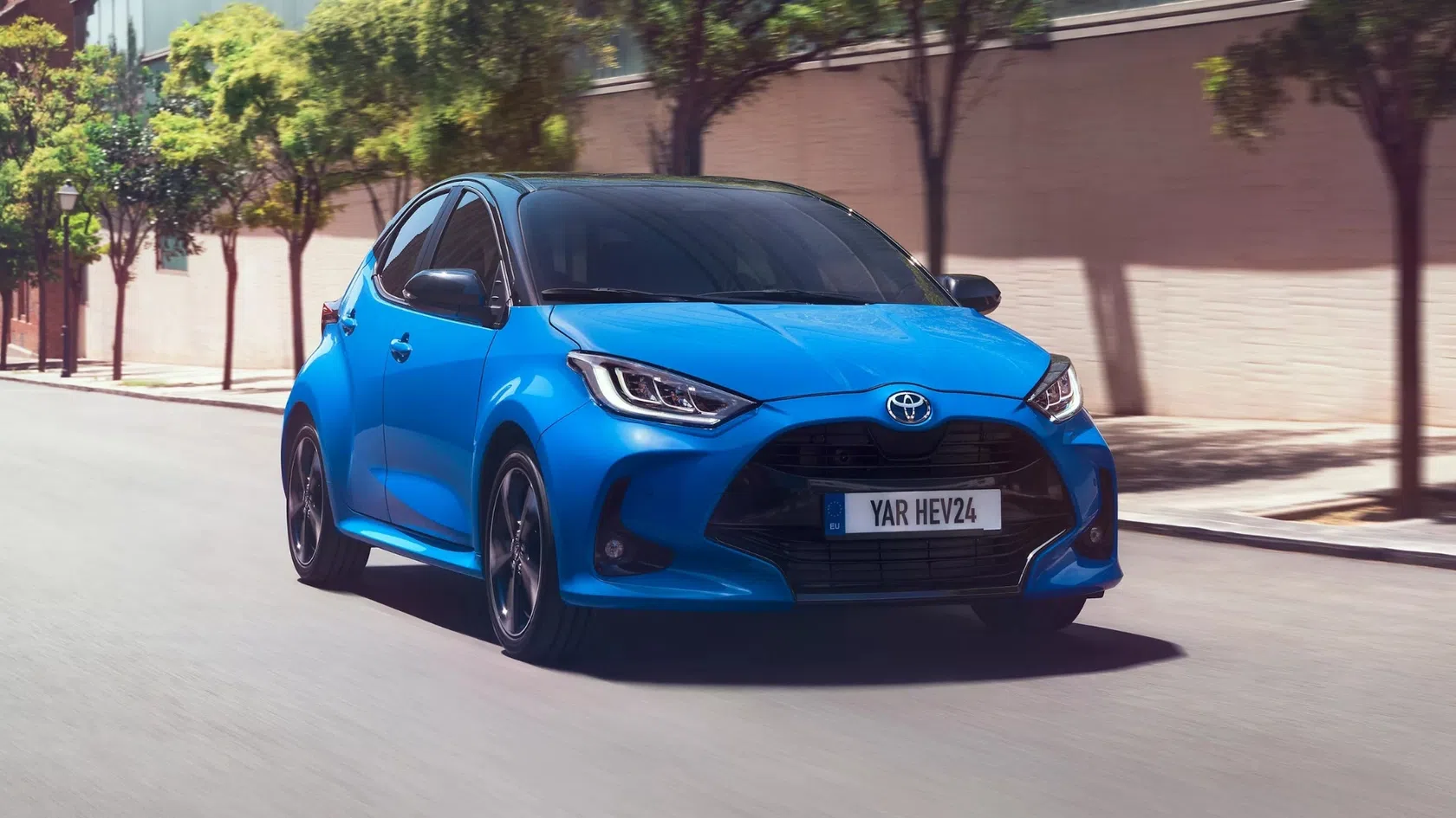 Carro Toyota Yaris Hybrid