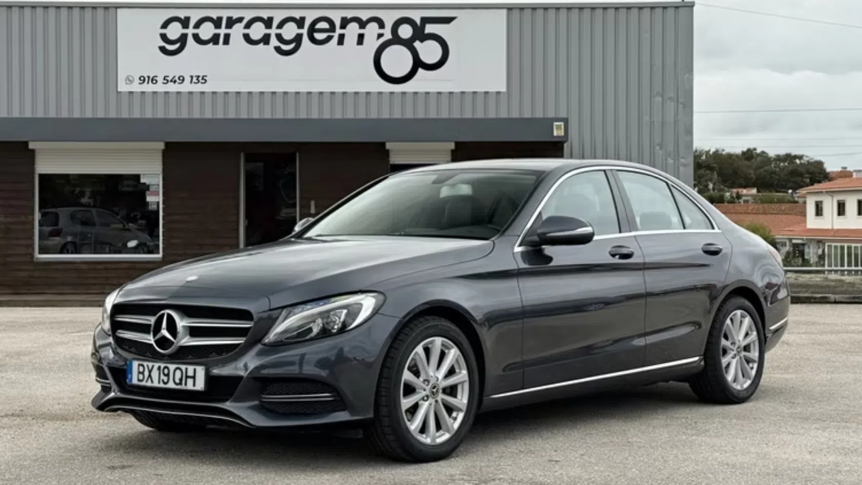 Mercedes classe c cinzento