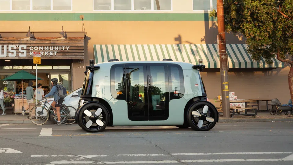 Amazon recolhe centenas de robotáxis Zoox após falha grave