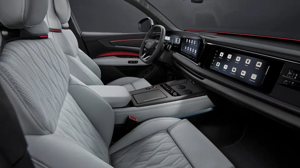 Audi Q9 revela interior gigante e portas elétricas
