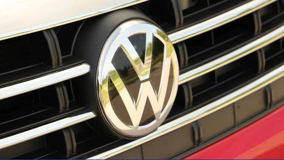 Volkswagen pode estar à beira de cortar 100 mil empregos