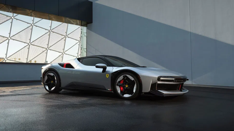 Ferrari revela CZ26, um supercarro feito à medida