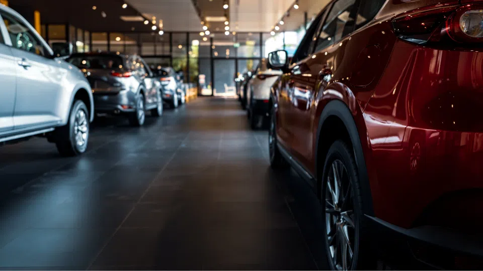 Comprar carro usado a um Particular ou num Stand? Veja as diferenças essenciais