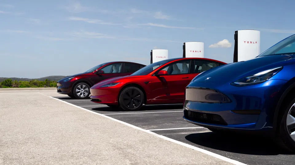 Rede Supercharger da Tesla prepara grande expansão em Portugal