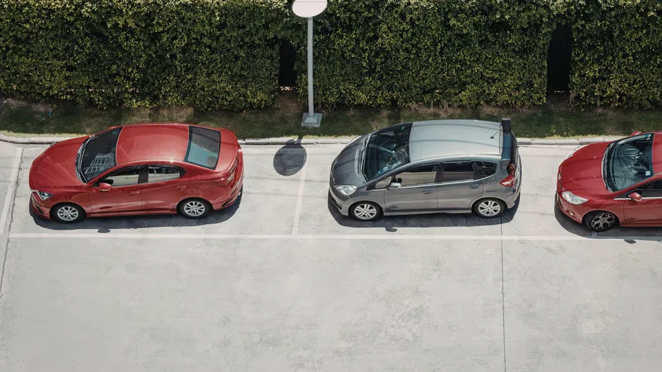 Como proteger o carro ao estacionar na rua