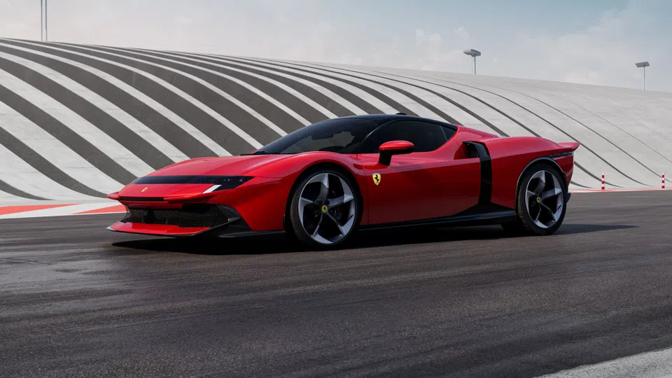 O regresso do Ferrari Testarossa: o modelo mais potente da marca