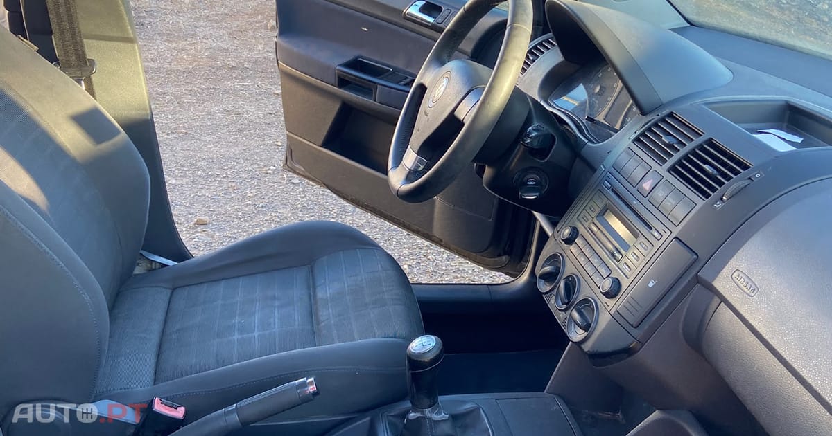Volkswagen Polo Gasolina Gasolina - 2.500€ - Beja | Auto.PT