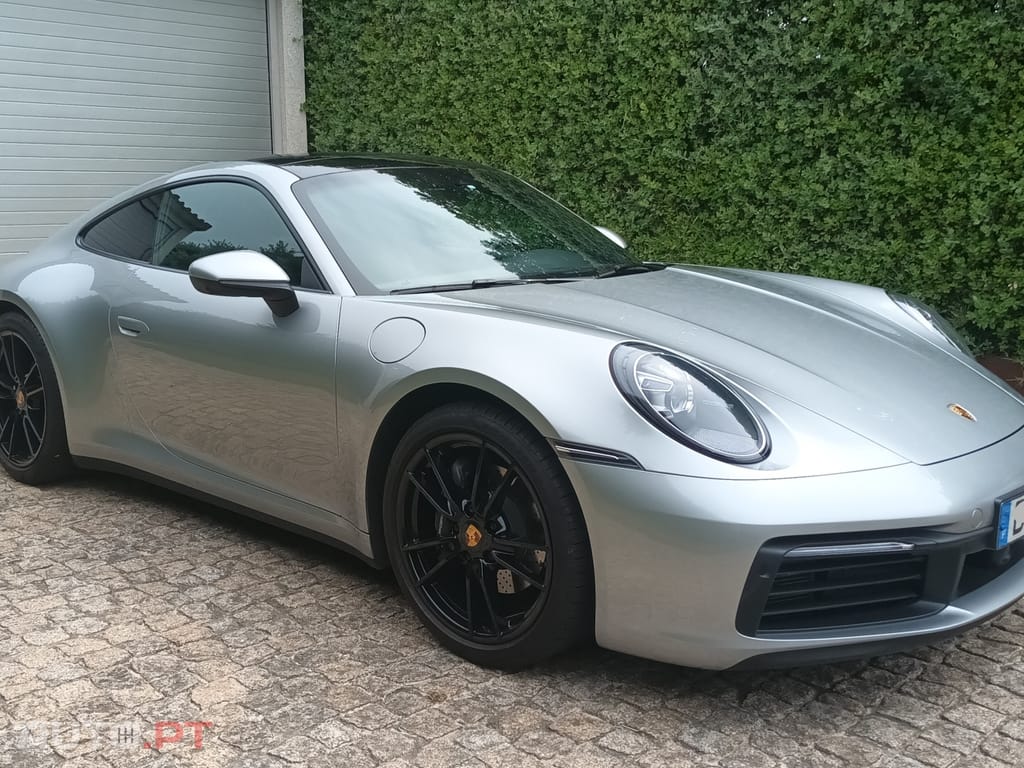 Porsche 911 992