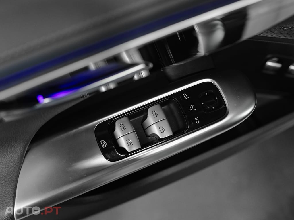 Mercedes-Benz C 300 e AMG Line