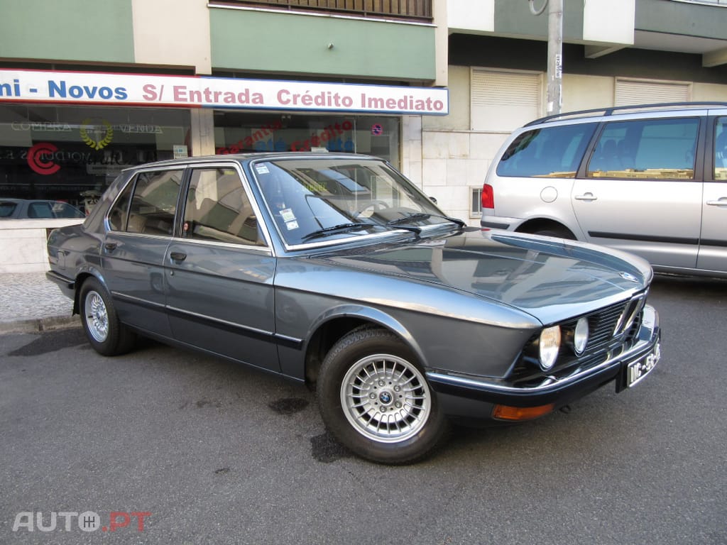 BMW 520 i E28 1983 Clássico