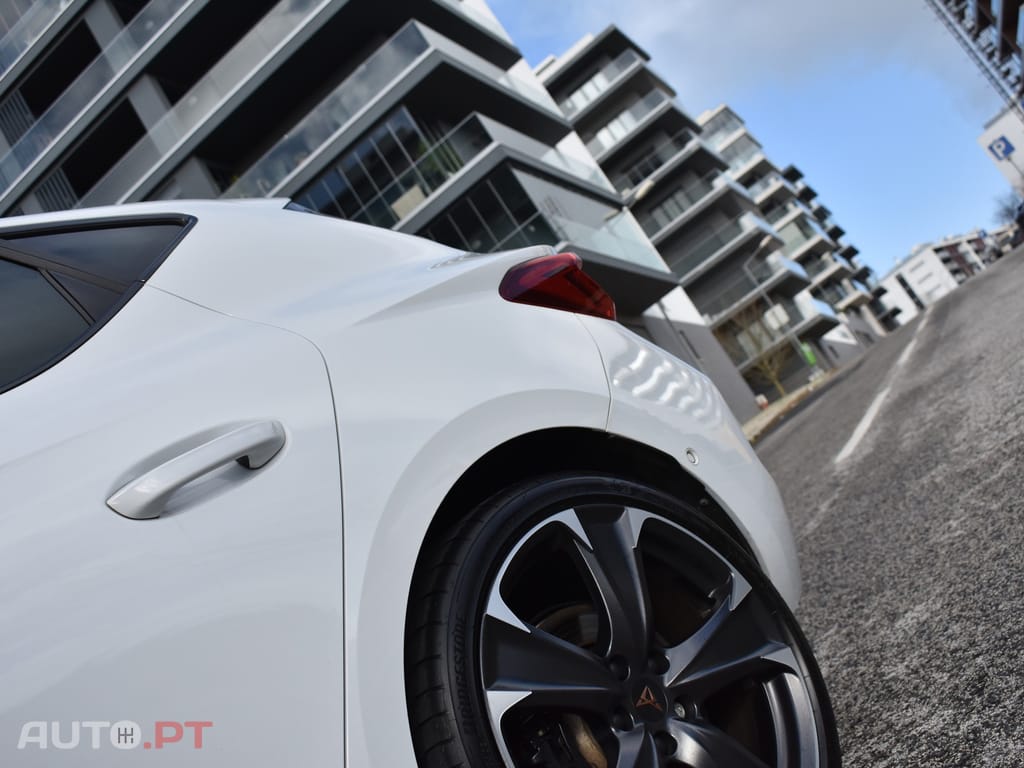 Cupra Leon 1.4 e-Hybrid Cupra DSG VZ