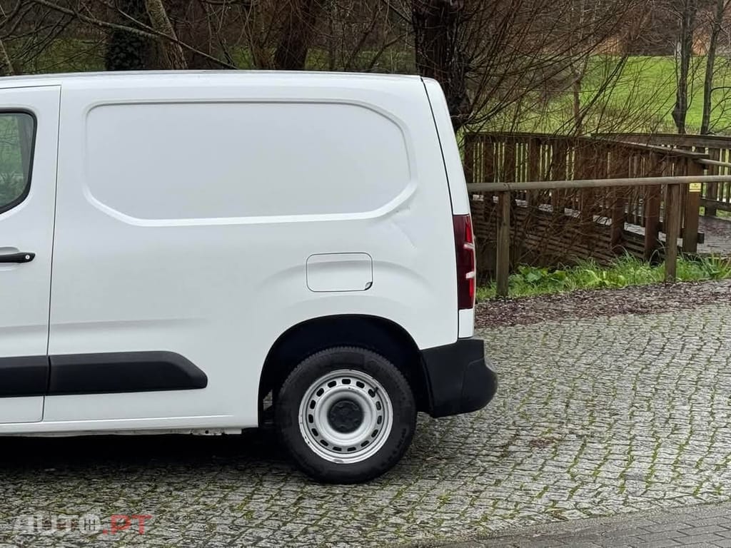 Peugeot Partner 1.5 BlueHDi Premium Standard