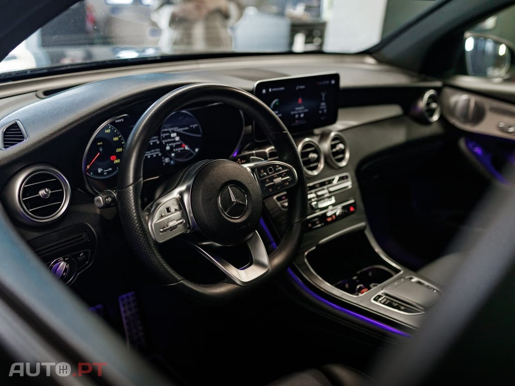 Mercedes-Benz GLC 300 de 4Matic 9G-TRONIC
