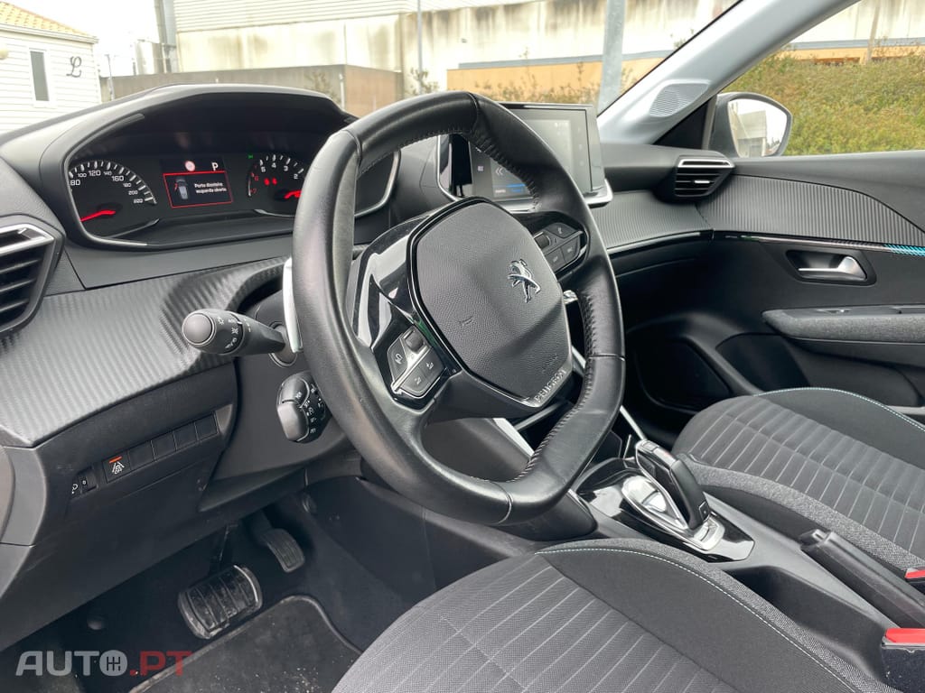 Peugeot 208 1.2 PureTech Allure Pack EAT8