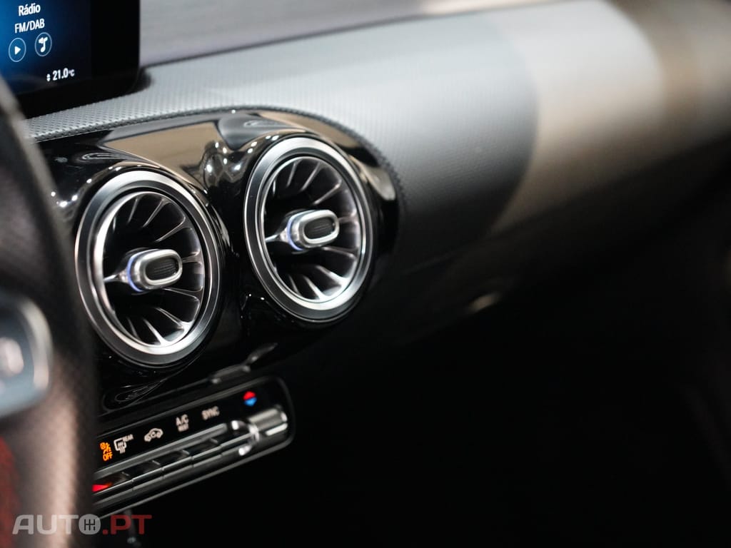 Mercedes-Benz CLA 180 AMG Shooting Brake