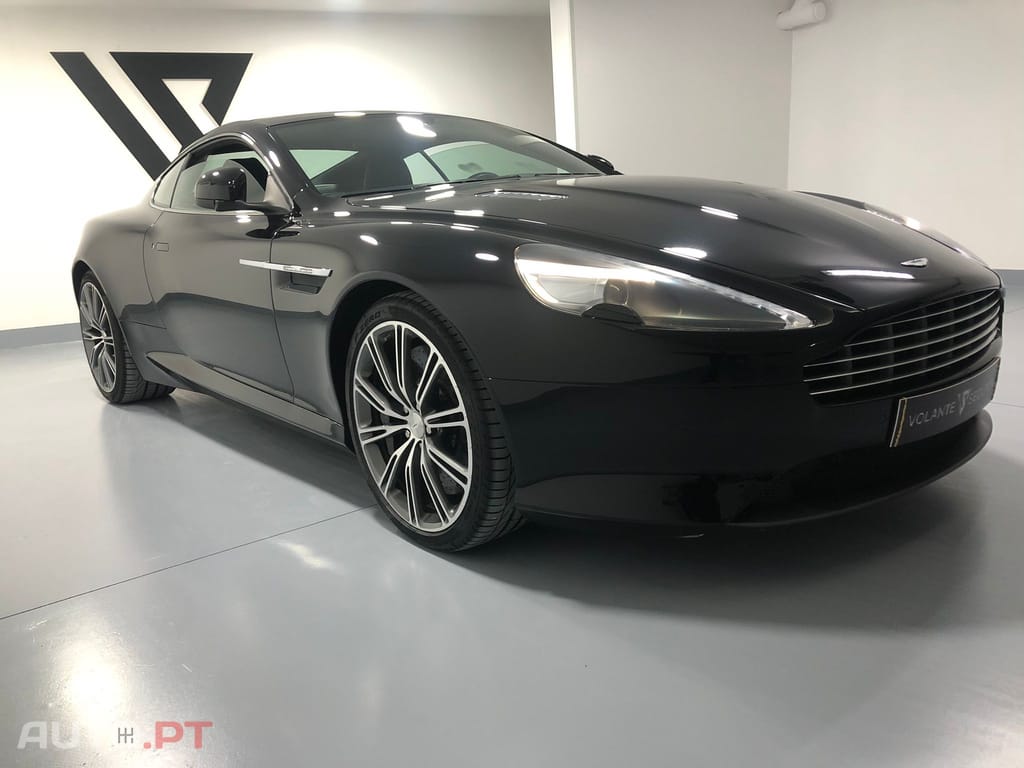 Aston Martin DB9 Coupe Touchtronic 2