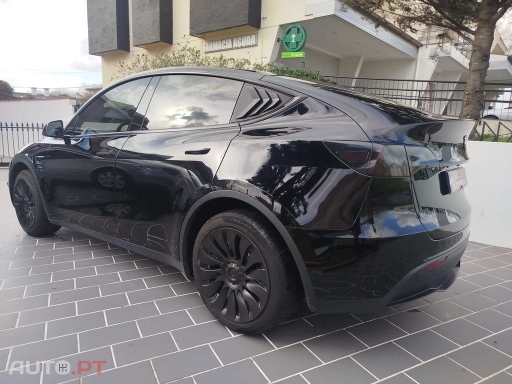 Tesla Model Y Tração Traseira Standard