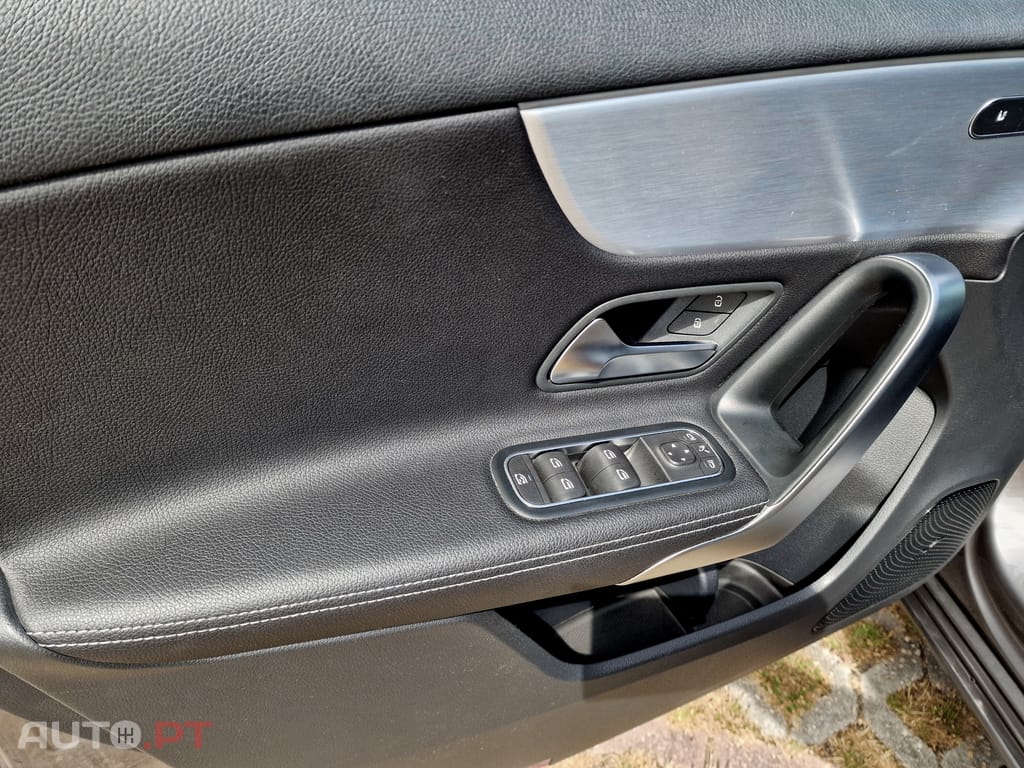 Mercedes-Benz A 180 BlueEFFICIENCY 1.5 Pack Night