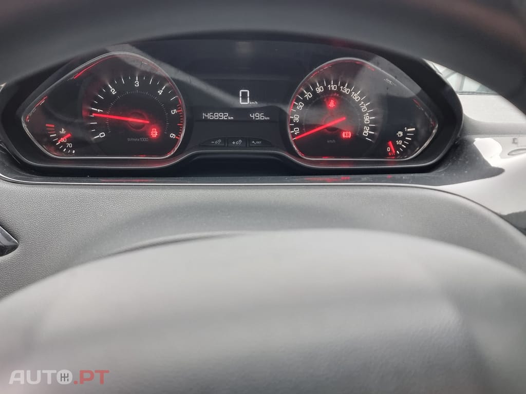 Peugeot 208 1.6 e-HDi Pack