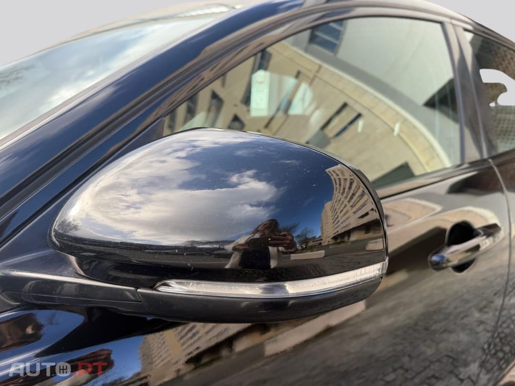 Jaguar XE 2.0 D Prestige