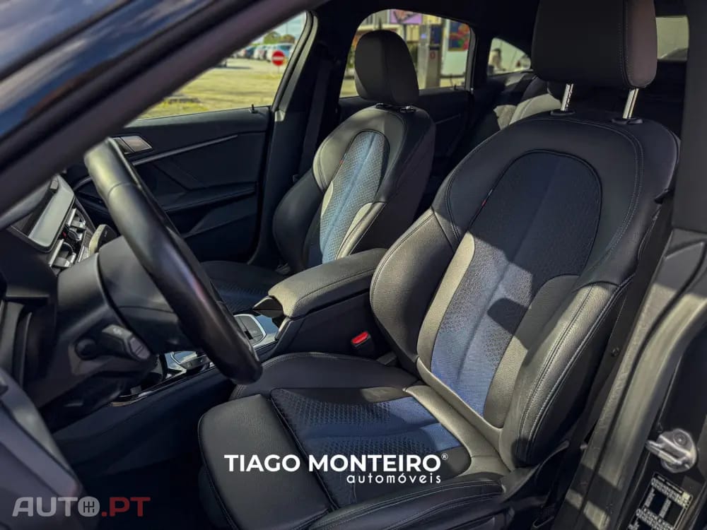 BMW 218 i Pack Desportivo M
