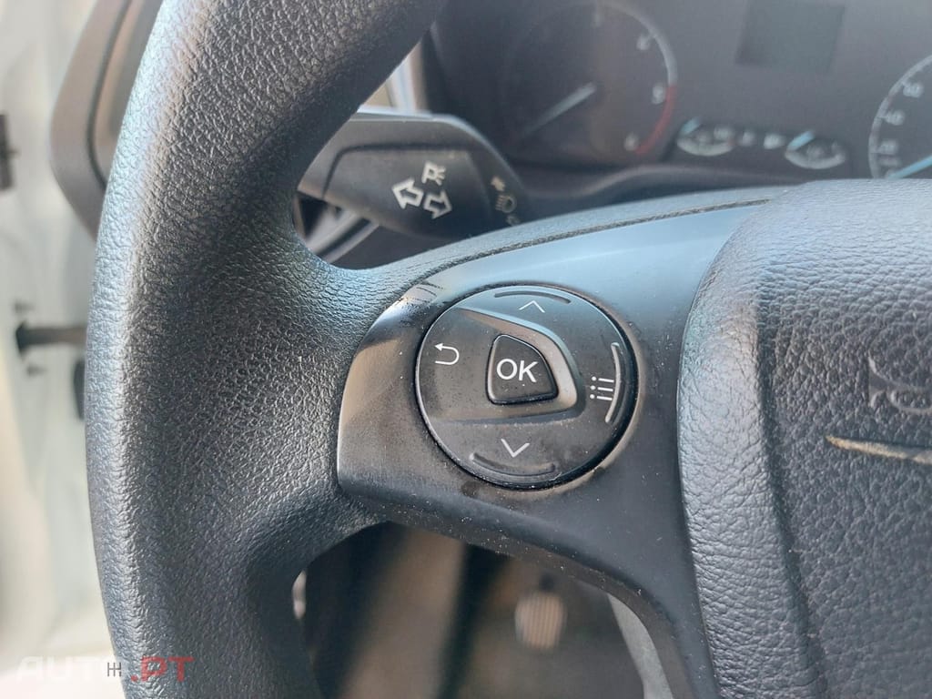 Ford Transit Connect 1.5 TDCI  200 L2 Trend  -  IVA Dedutível