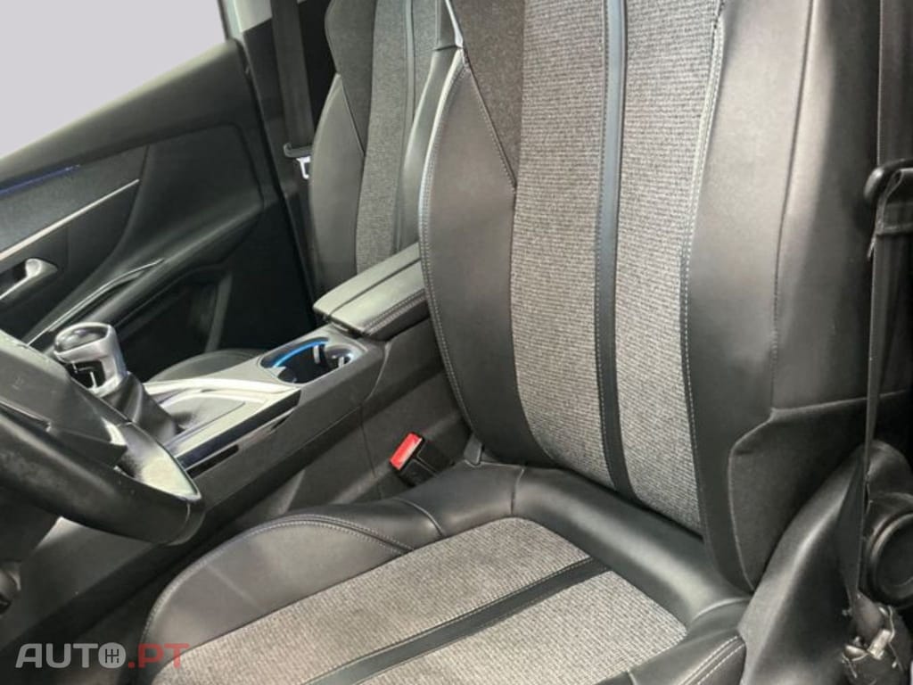 Peugeot 3008 1.2 PureTech Allure