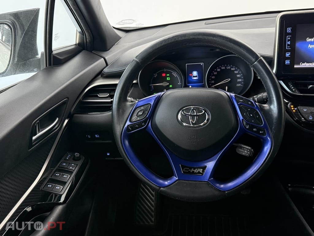 Toyota C-HR 1.8 Hybrid Square Collection