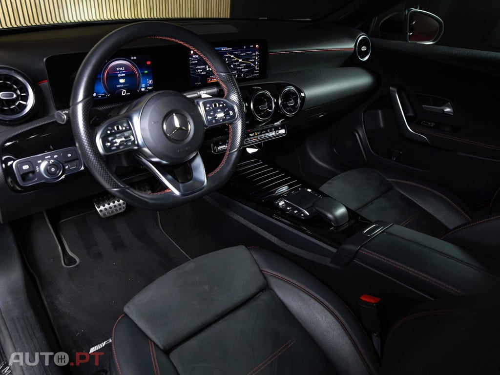 Mercedes-Benz A 250 e AMG Line