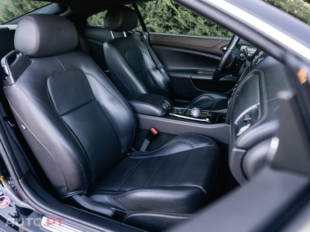 Jaguar XK XKR 5.0 V8
