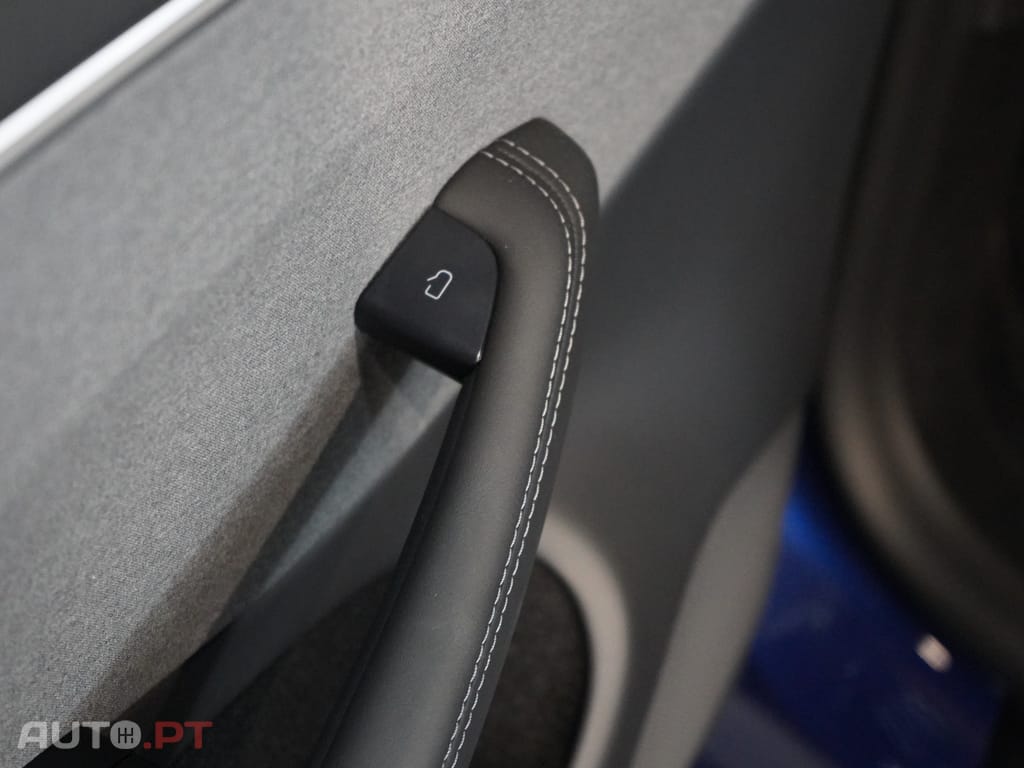 Tesla Model 3 Tração Traseira