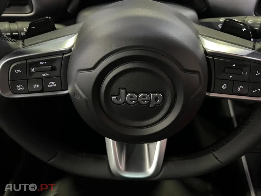 Jeep Avenger 1.2 e-Hybrid Summit DCT