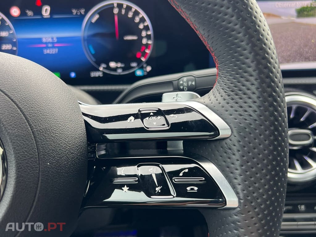 Mercedes-Benz A 250 e AMG Line